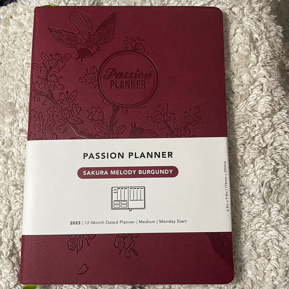 NWT Burgundy Passion Planner Sakura Melody Style Dated Monday Start 12-Month